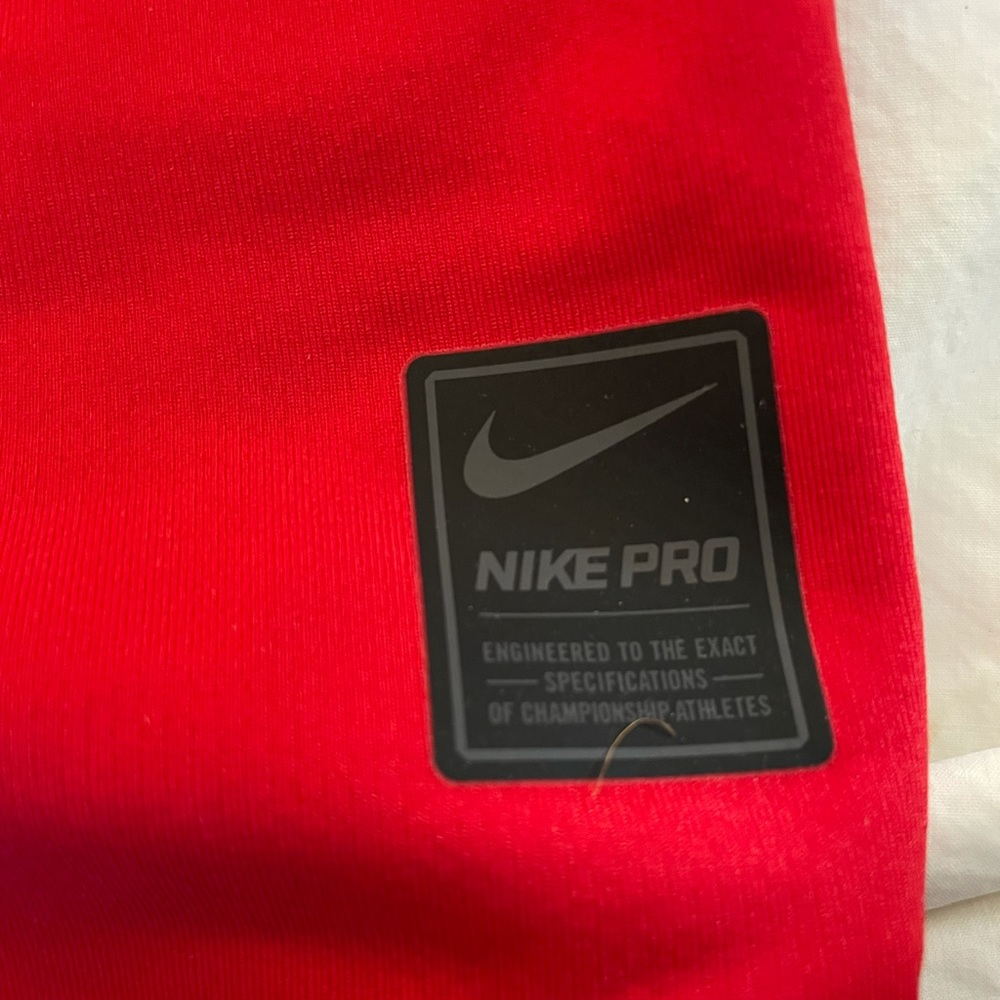 Men’s NIKE Long Sleeve Shirts